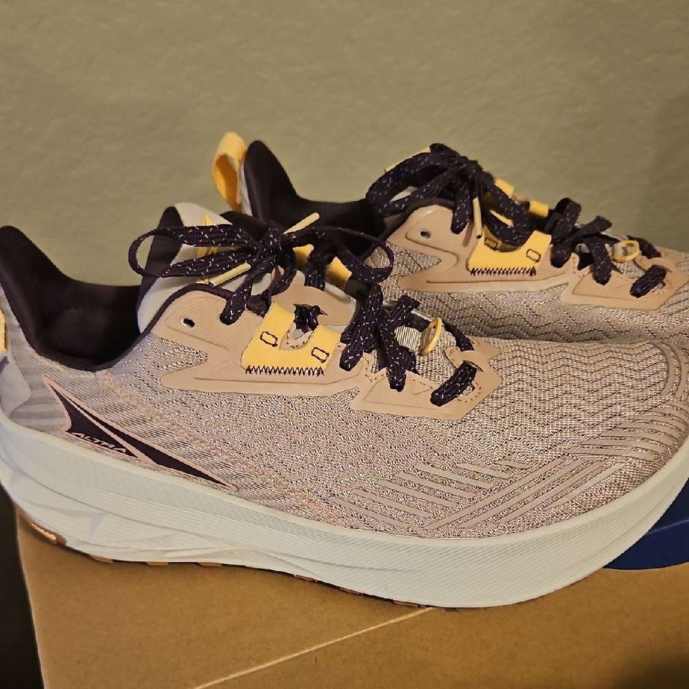 Altra Experience Wild Women’s Trail Running Shoe | Purple And Taupe